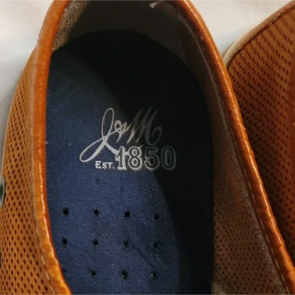 Johnston and Murphy Perforated Leather Shoes - Picture 2 of 5